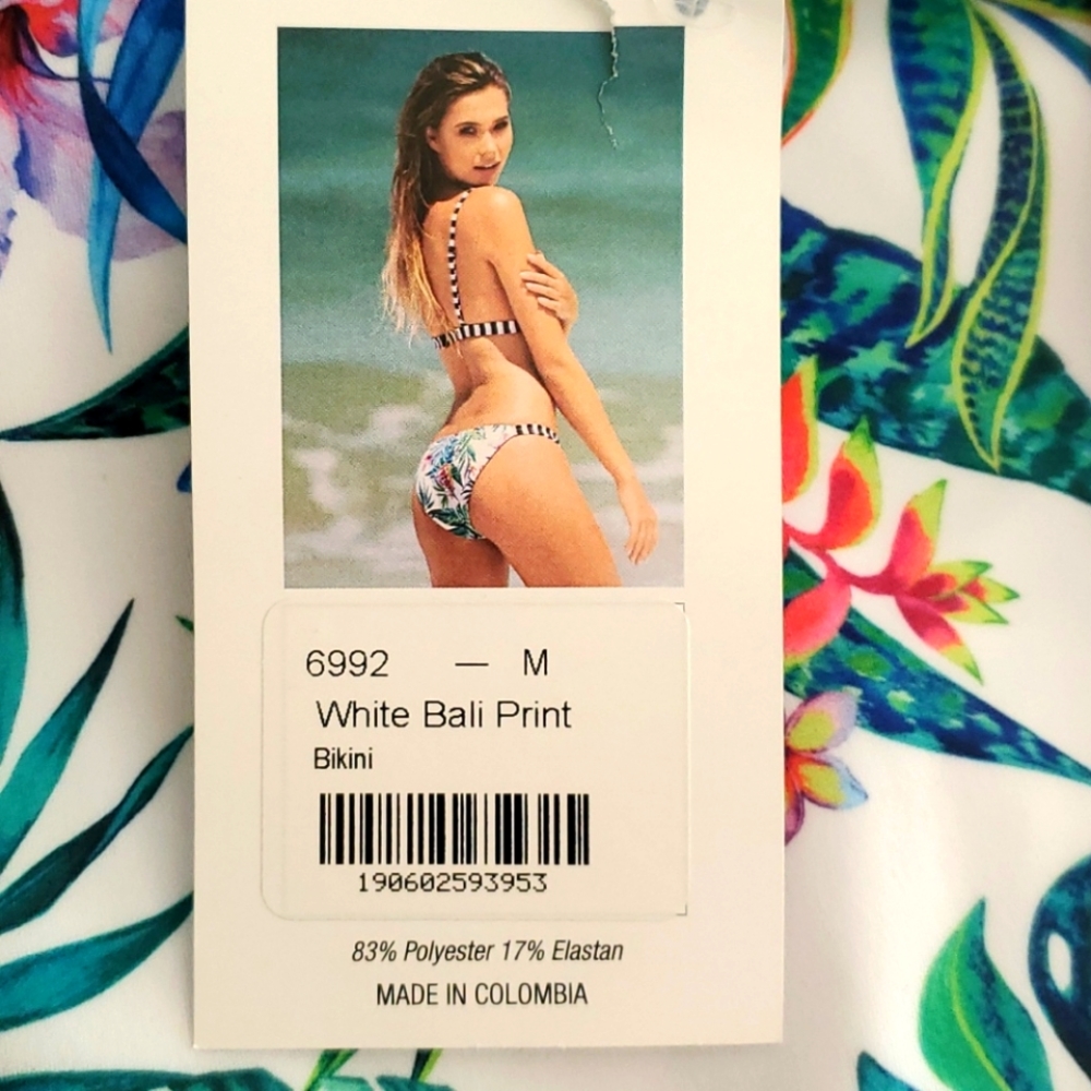 NWT Bikini Size Medium Tropical Swimsuit
